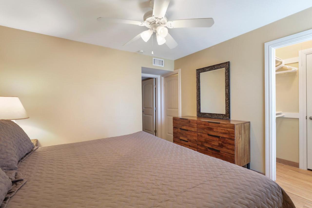 Ground Floor Beachfront Beauty! Steps To The Beach And Pool South Padre Island Εξωτερικό φωτογραφία