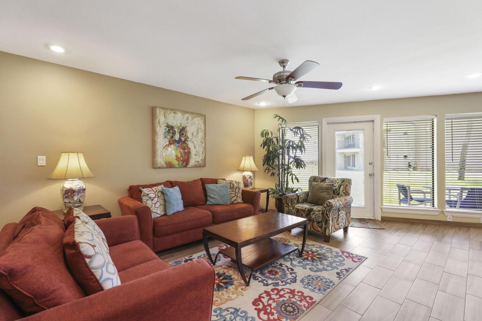 Ground Floor Beachfront Beauty! Steps To The Beach And Pool South Padre Island Δωμάτιο φωτογραφία