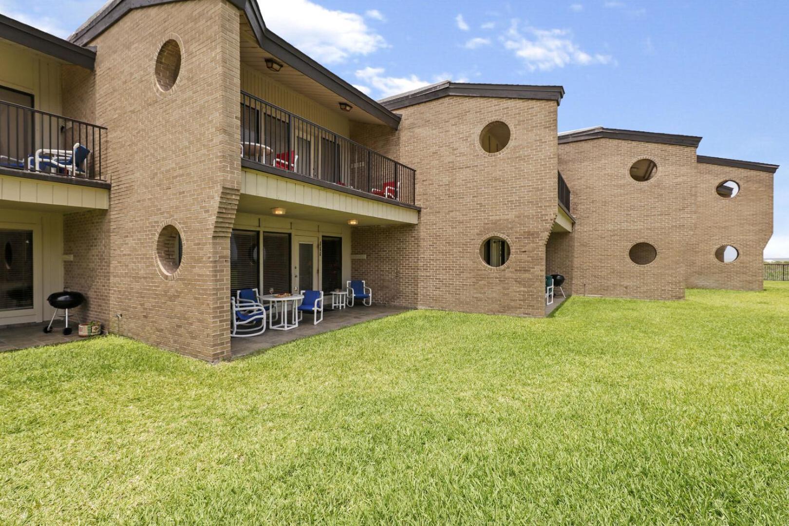 Ground Floor Beachfront Beauty! Steps To The Beach And Pool South Padre Island Δωμάτιο φωτογραφία